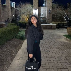 Meet your Posher, Keira